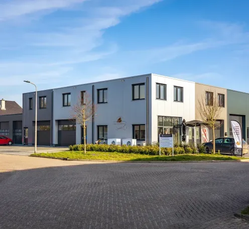 Spinbaan 6 – Vijf bedrijfsruimtes voor drie ondernemers img